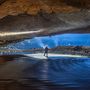 A fotó a barlang egyik bejáratánál készült, a legnagyobb üregnél. Ez 200 méter magas, 150 méter széles és 5 kilométer hosszú. Az ausztrál fotós, John Spies egy hetet töltött a fotók elkészítésével.