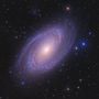 Az M81 nevű spirálgalaxis az egyik legfényesebb, amelyet a Földről észlelhetünk. Méretre nagyon hasonló a Tejútrendszerhez, a Göncölszekér csillagkép közelében látható. Az M81 galaxist Johann Elert Bode fedezte fel 1774. december 31-én.