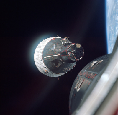 Lovell és Aldrin a Gemini-program sikeres végét ünneplik.