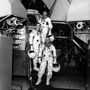 1967. január 19. Az utolsó csoportképek egyike a Kennedy Űrközpont küldetésszimulátorában. 