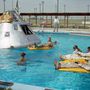 1966. június 1. Visszatérési gyakorlat medencében az Apollo-204 kapszula lemezmodelljével.