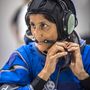 Sunita Williams beöltözik