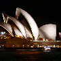 Sydneyben az operaház elsötétülése volt az egyik fénypontja a Föld napjának