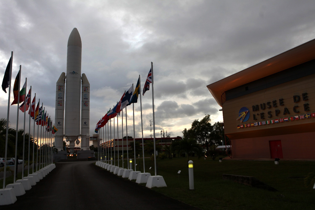 Ariane 5 rakéta az összeszerelő-csarnokban.