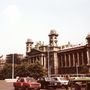 1984-ben a Kossuth téren a Néprajzi Múzeum és a Parlament között se a gyalogos turistáknak állt a zászló.