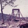 Illetve a jelenlegi Erzsébet híd építése 1964-ben.