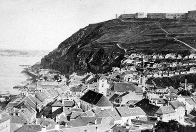 Tabán és a Gellérthegy északi oldala. A felvétel 1872 körül készült.