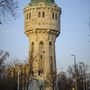 Az Árpád úti víztorony Újpest egyik szimbóluma: ez fogadja a Palotáról érkezőket