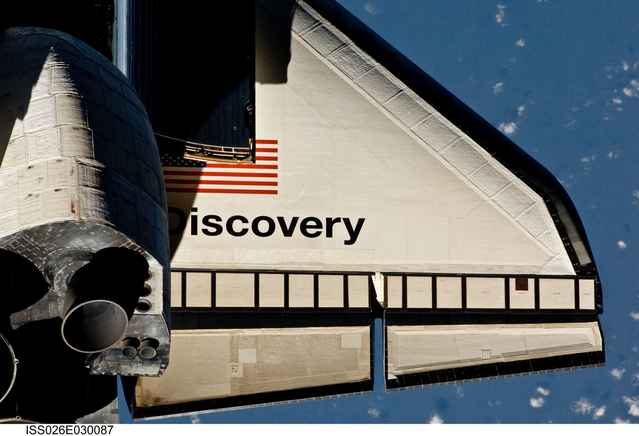 A Discovery karrierje alatt - azaz 1984 óta - összesen 365 napot töltött az űrben, 5830-szor kerülte meg a Földet és mindeközben 238 539 663 kilométert tett meg.